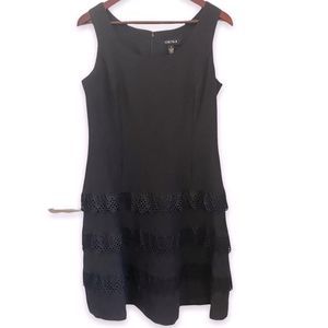 Chetta B sleeveless black fully lined dress lace detail on bottom size 8